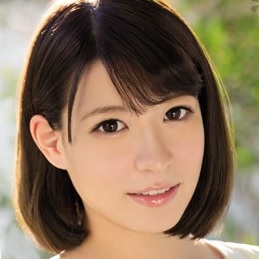 由衣 唯か真菜_ゆいかまな